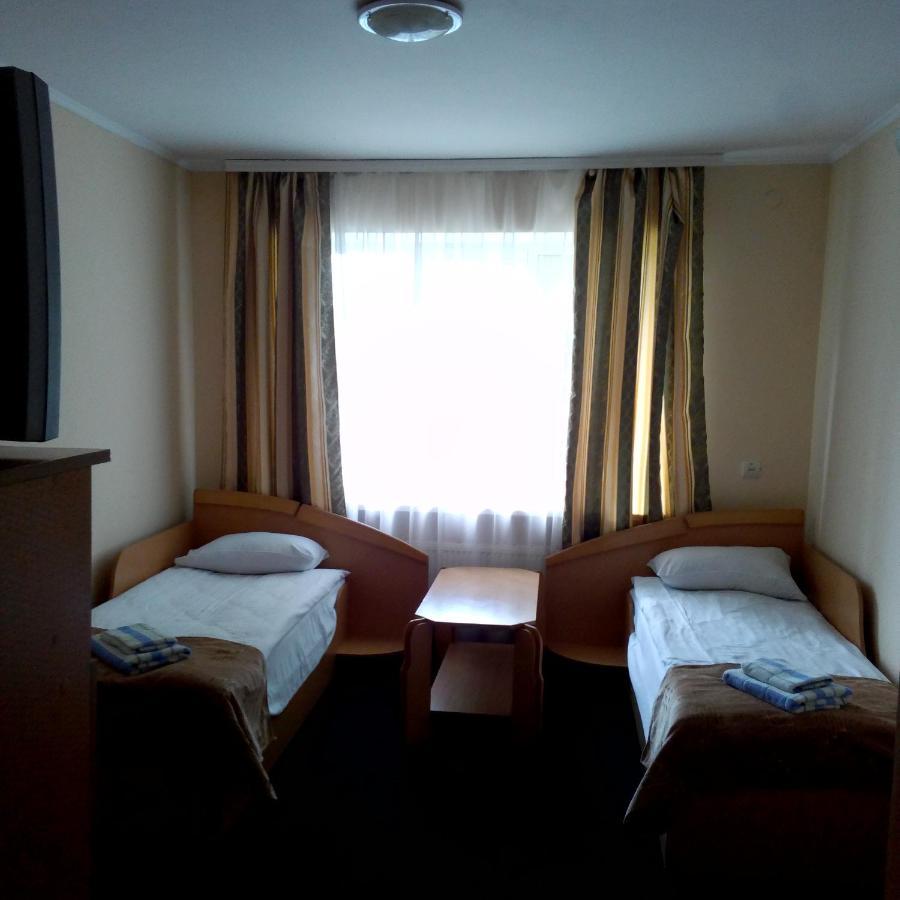 Malyvo Hotel Dilyatyn Værelse billede