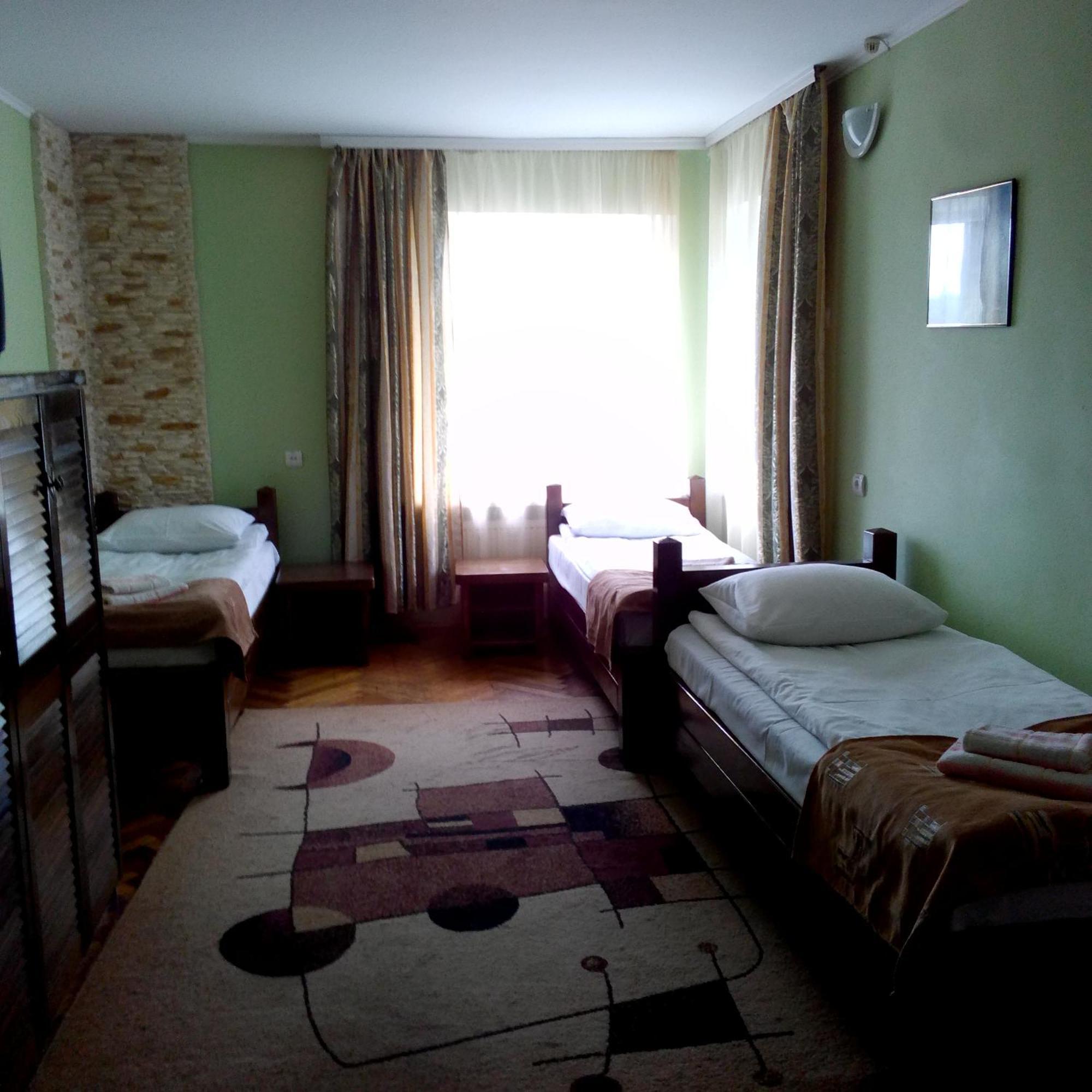 Malyvo Hotel Dilyatyn Værelse billede