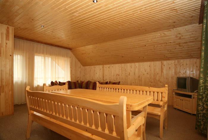 Malyvo Hotel Dilyatyn Eksteriør billede